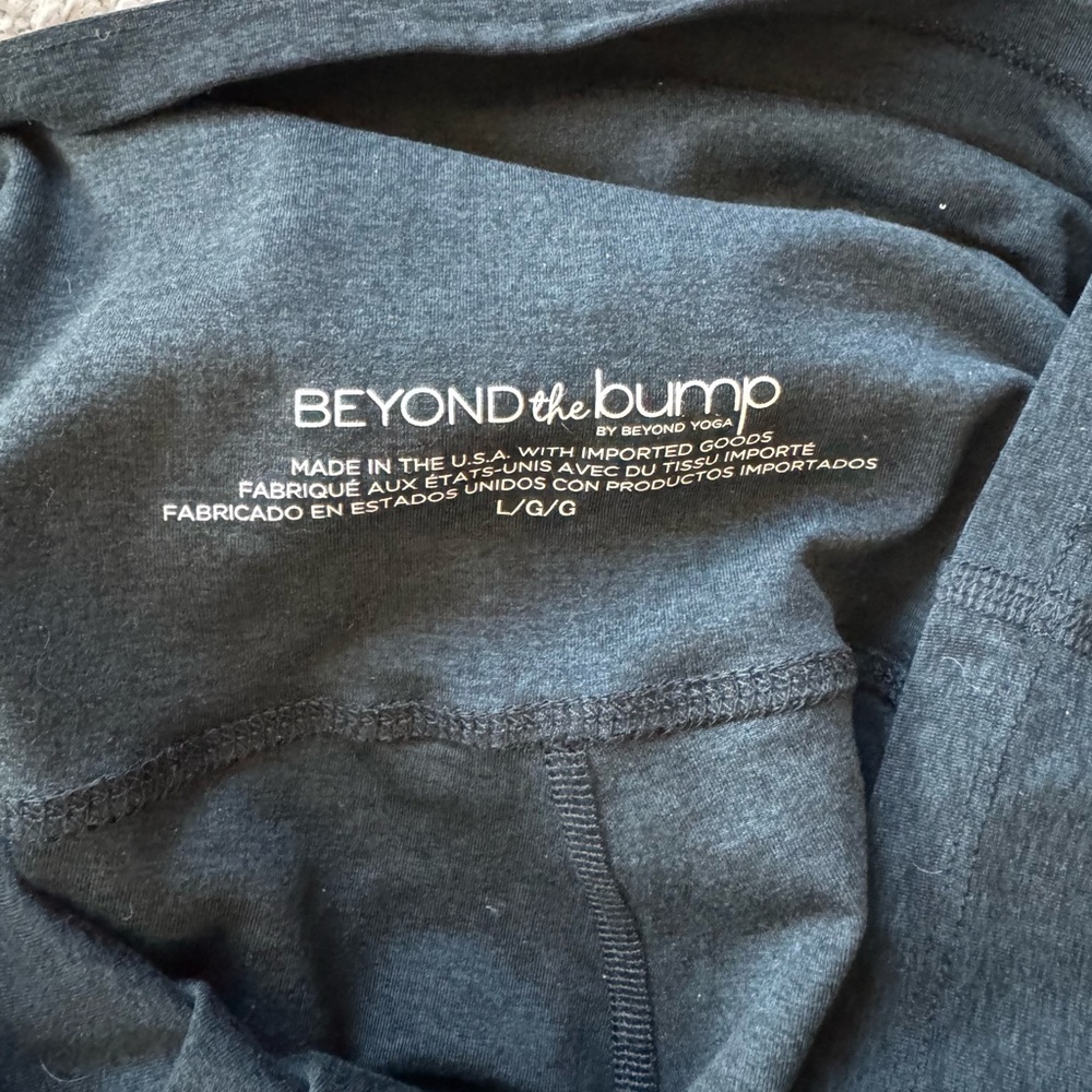 Beyond Yoga Spacedye Love The Bump Capri Maternity Legging Size Large - Picture 3 of 3